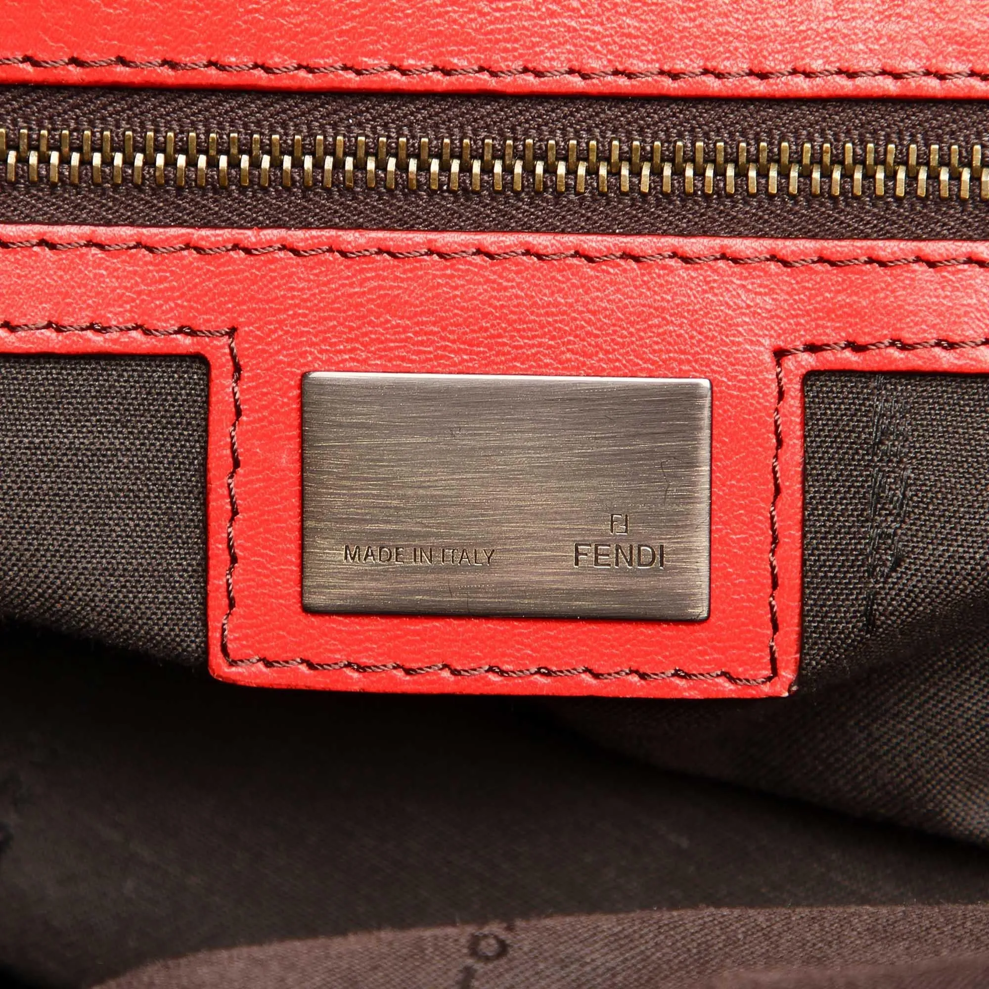 Fendi Borsa Doctor Leather Shoulder Bag (SHG-31707)