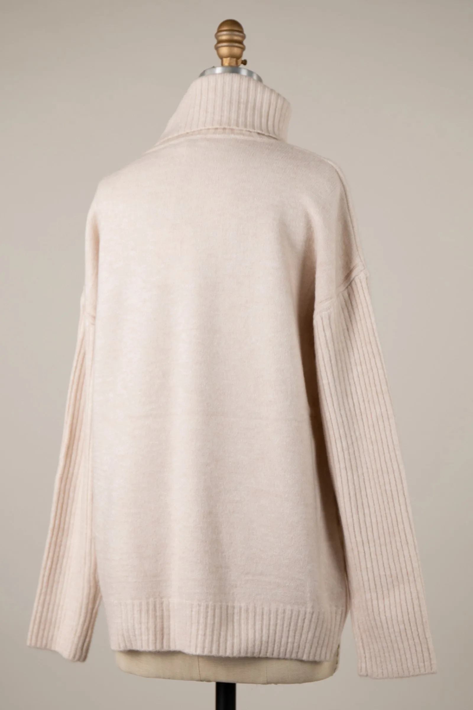 Ribbed Knit Pattern Soft Turtleneck Sweater Top