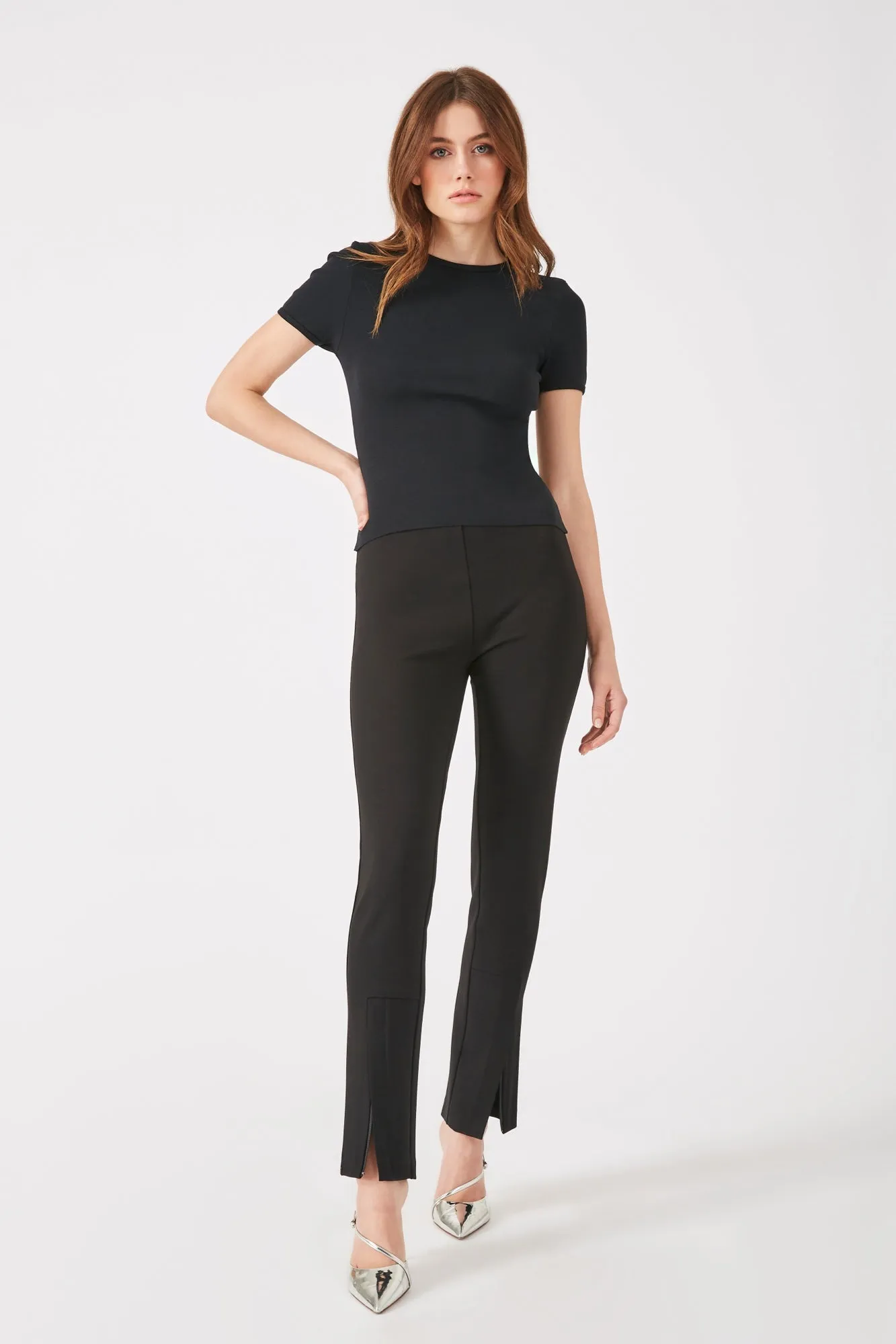 The Primrose Black Ankle Zip Legging Sleek & Versatile Fashion