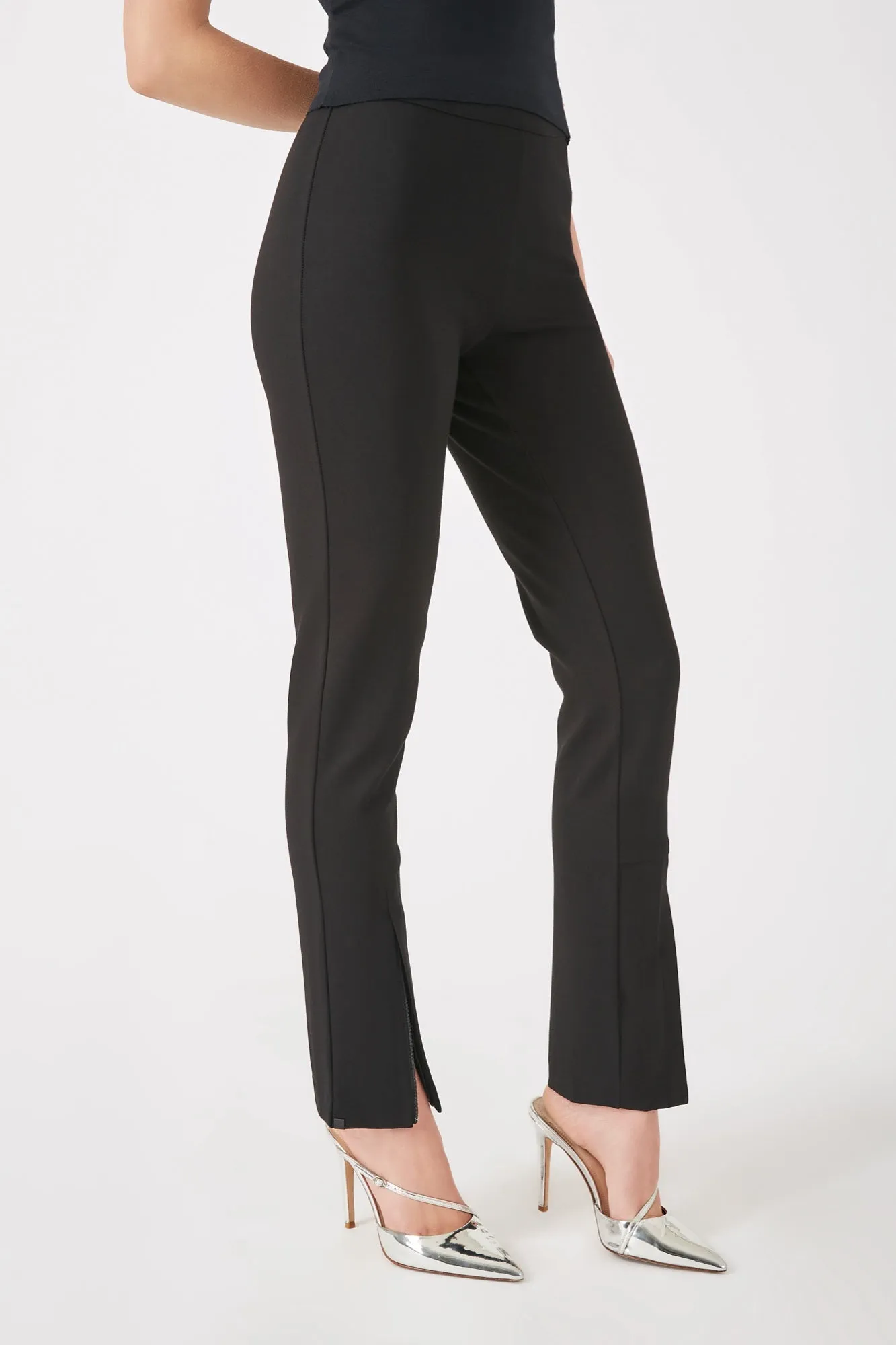 The Primrose Black Ankle Zip Legging Sleek & Versatile Fashion