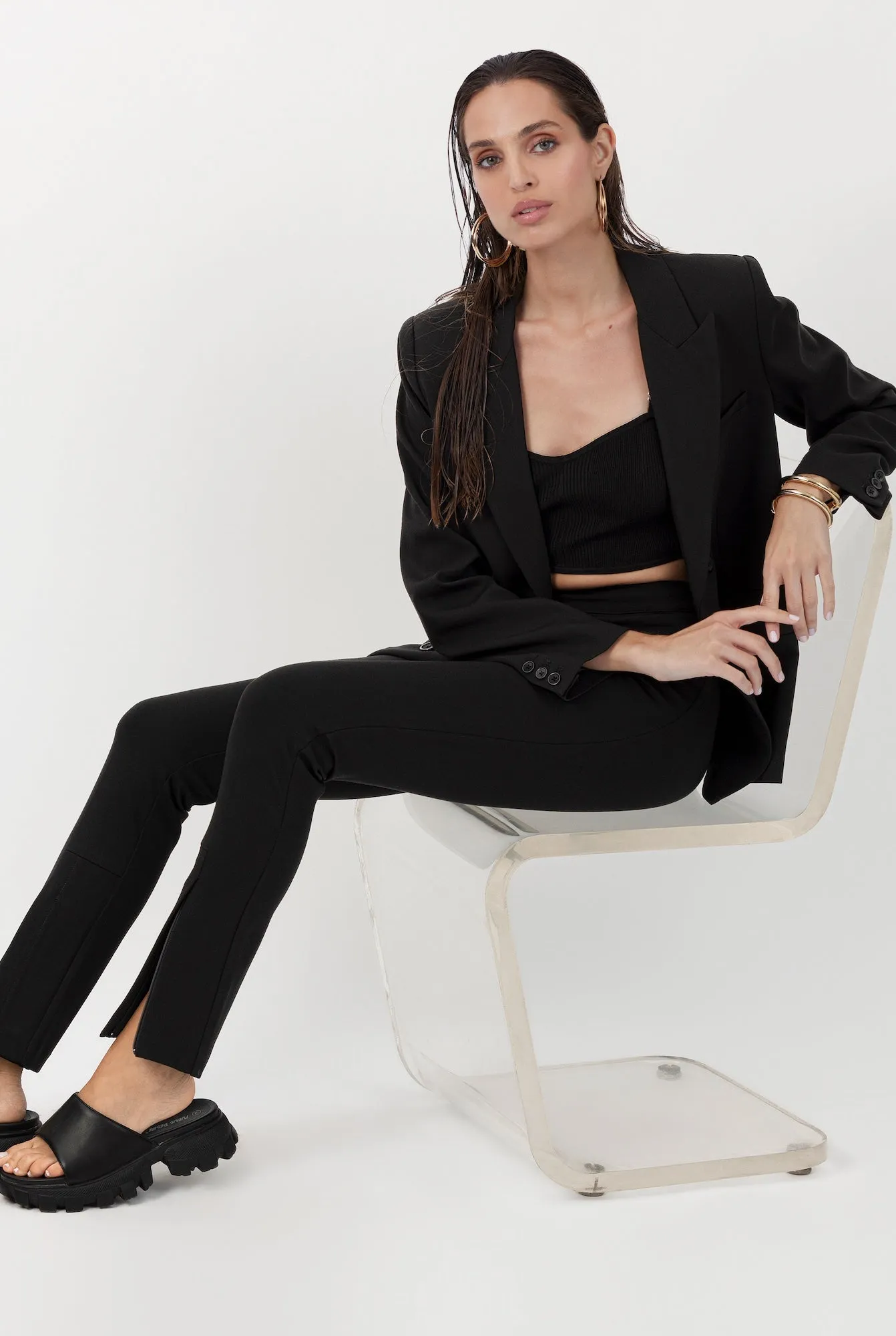 The Primrose Black Ankle Zip Legging Sleek & Versatile Fashion